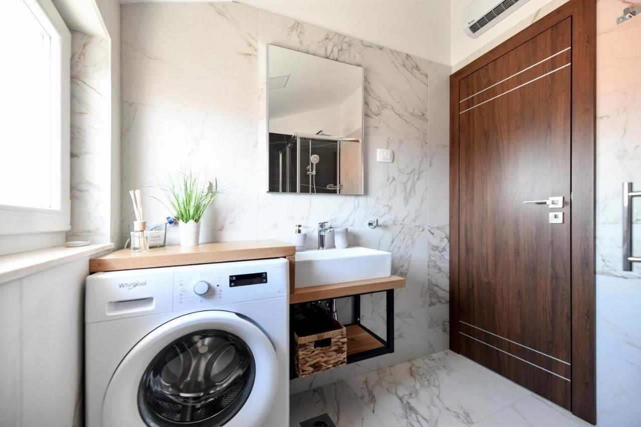 Modern Holiday Apartment "Libra" With Swimming Pool Posedarje Dış mekan fotoğraf
