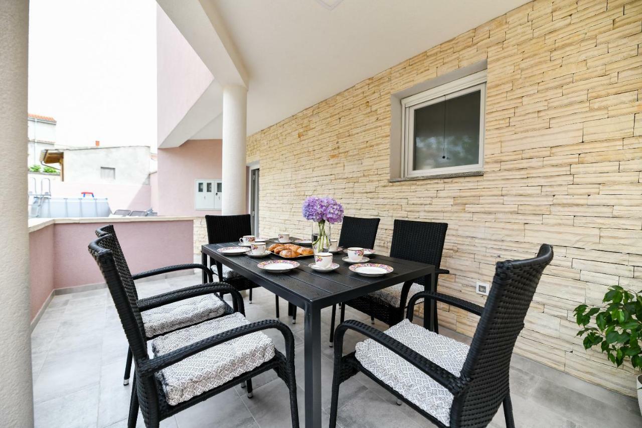 Modern Holiday Apartment "Libra" With Swimming Pool Posedarje Dış mekan fotoğraf